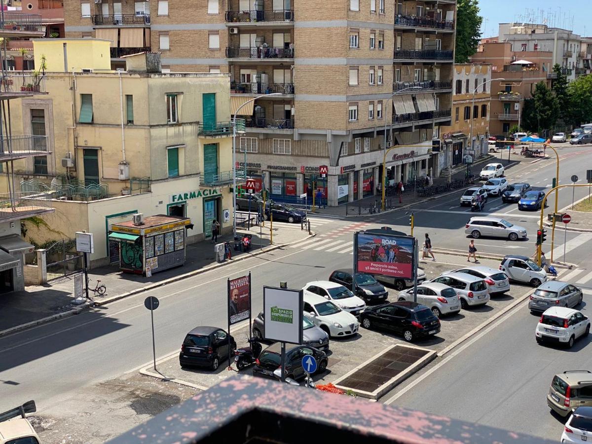 The Italian House In Rome A Pochi Passi Dalla Metro A Exterior photo